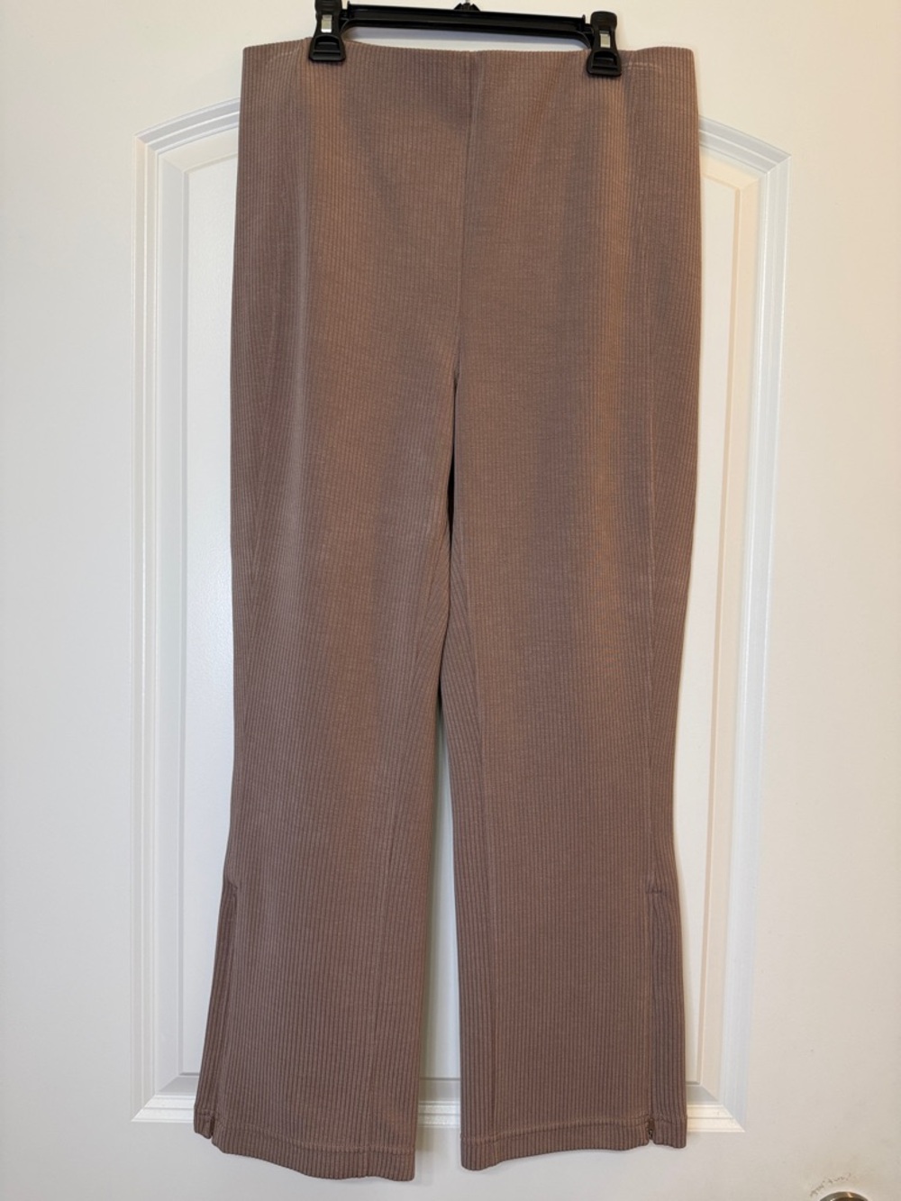 Lululemon Ribbed Softstreme Zip-Leg High-Rise Cropped Pants 25”
